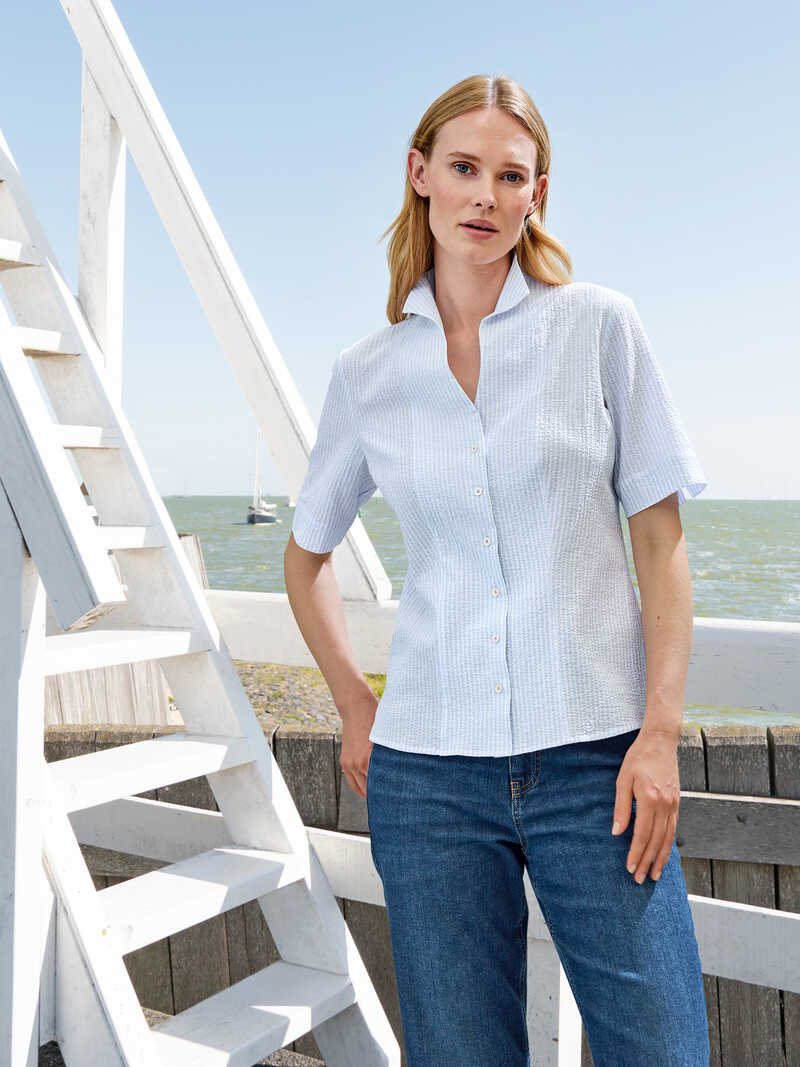 Alternatives Bild 1 zu Seersucker-Kelchkragenbluse