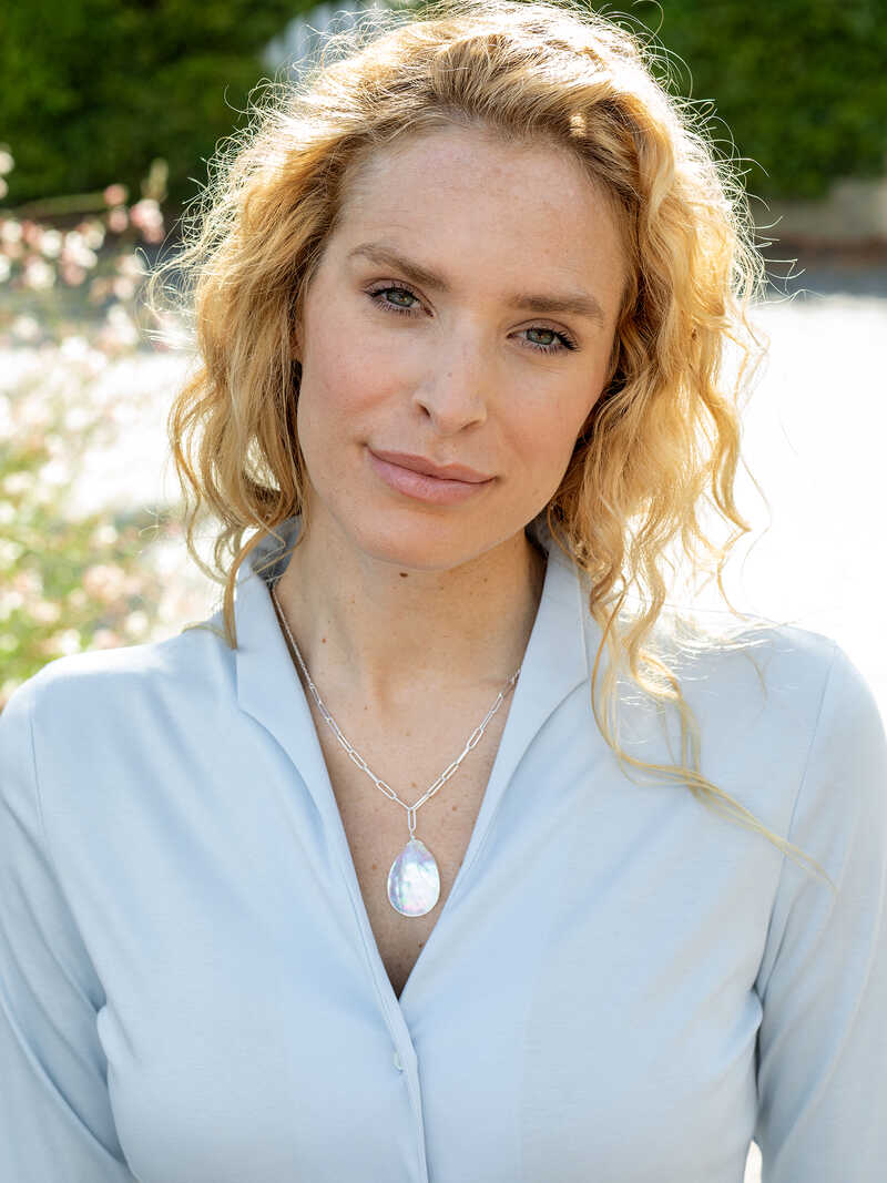 Alternatives Bild 3 zu Jerseybluse mit Kelchkragen aus Swiss Cotton