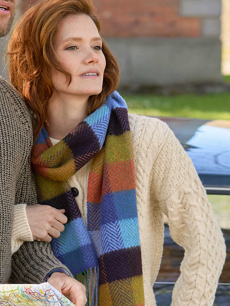 Alternatives Bild 3 zu Aran-Zopfstrickjacke