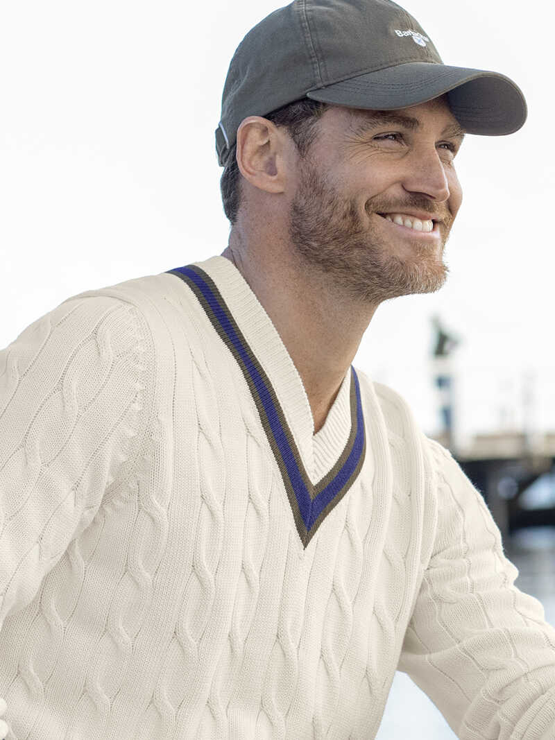 Alternatives Bild 3 zu Wei�er Tennispullover mit V-Neck