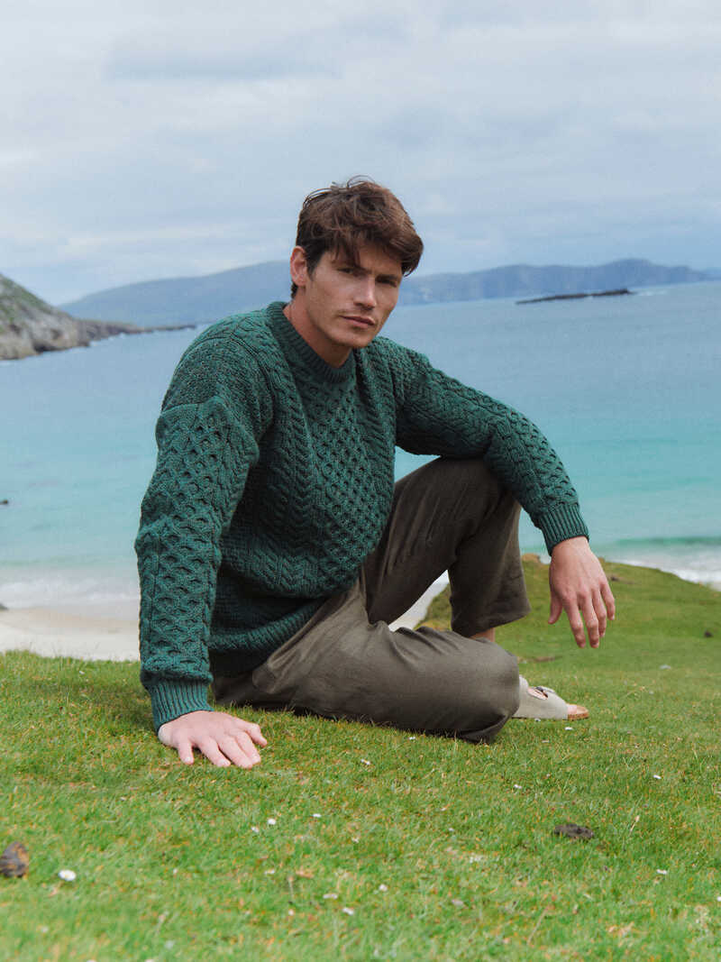 Alternatives Bild 2 zu Zopfstrick-Pullover