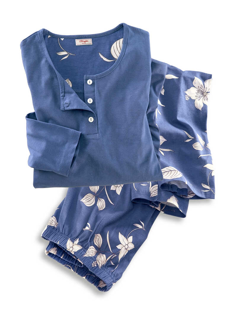 Produktbild zu Winter-Damenpyjama Flowers