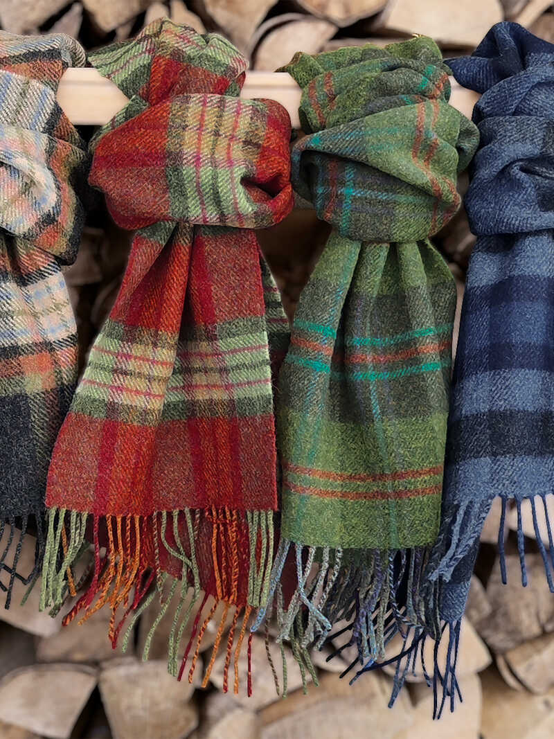 Alternatives Bild 1 zu Lambswool-Karoschal