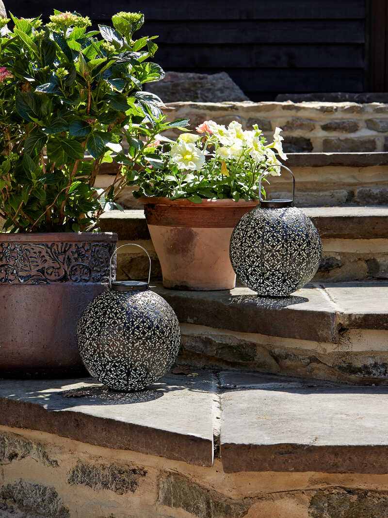 Alternatives Bild 3 zu Elegante Solarlaterne