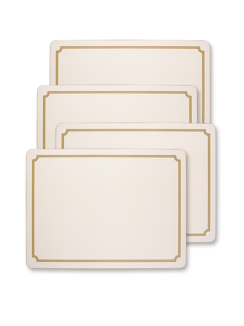 Produktbild zu Cremefarbene Tischsets mit goldenem Rand