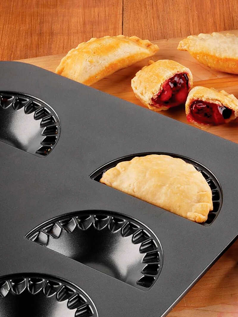 Alternatives Bild 1 zu Backblech Pasty Set f�r Mini Cornish Pasties mit Teigtaschen-Former