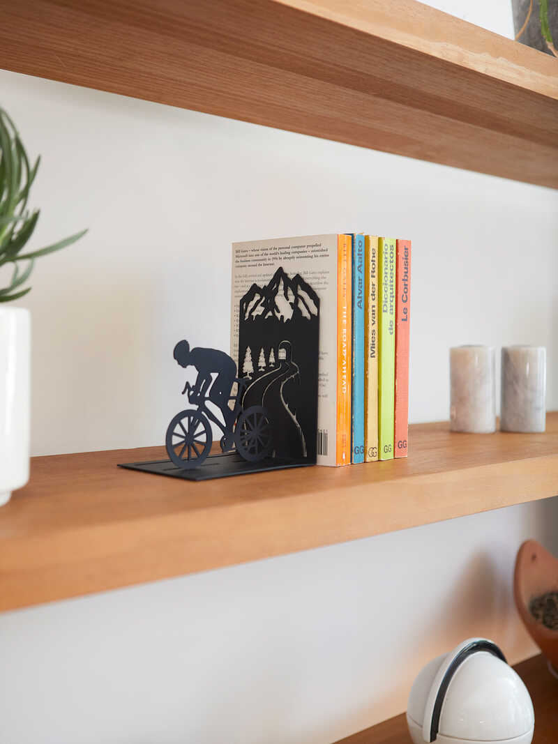 Alternatives Bild 3 zu Buchst�tze Fahrradfahrer