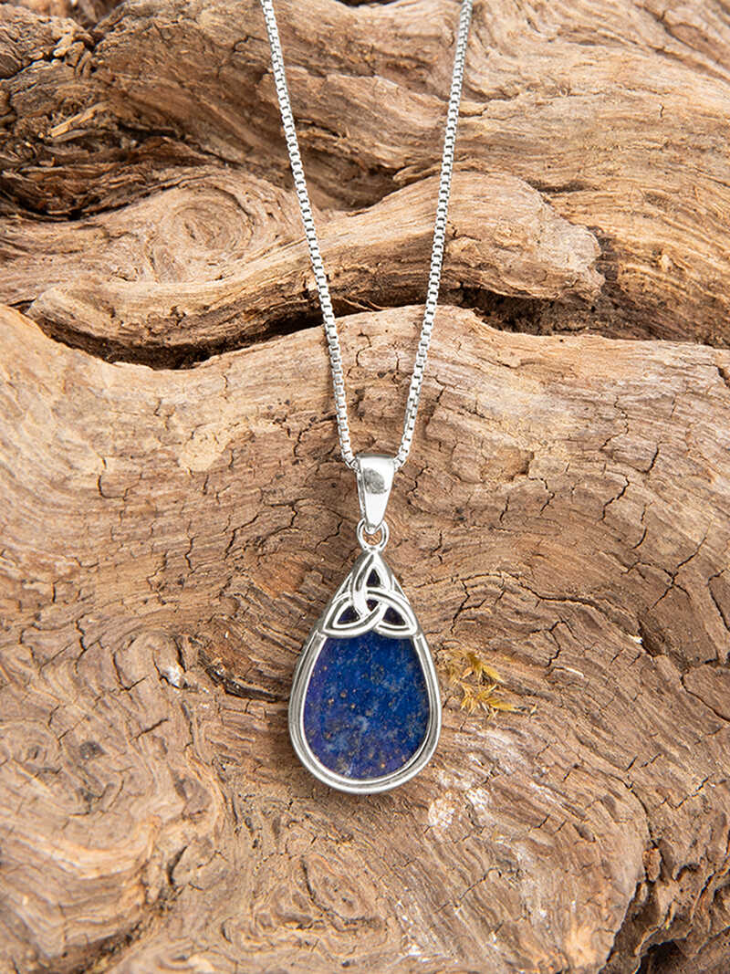 Produktbild zu Silberkette Trinity of Eire mit Lapislazuli-Anh�nger
