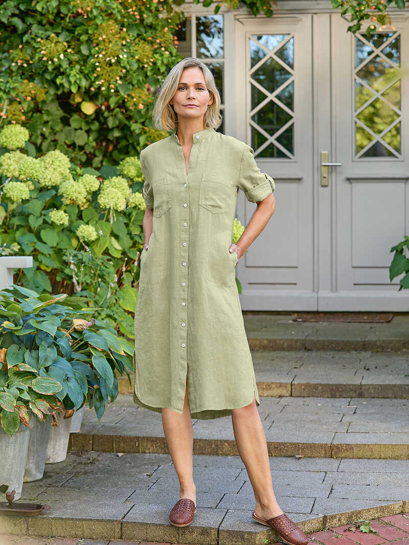 Produktbild zu Leinenkleid mit Stehkragen
