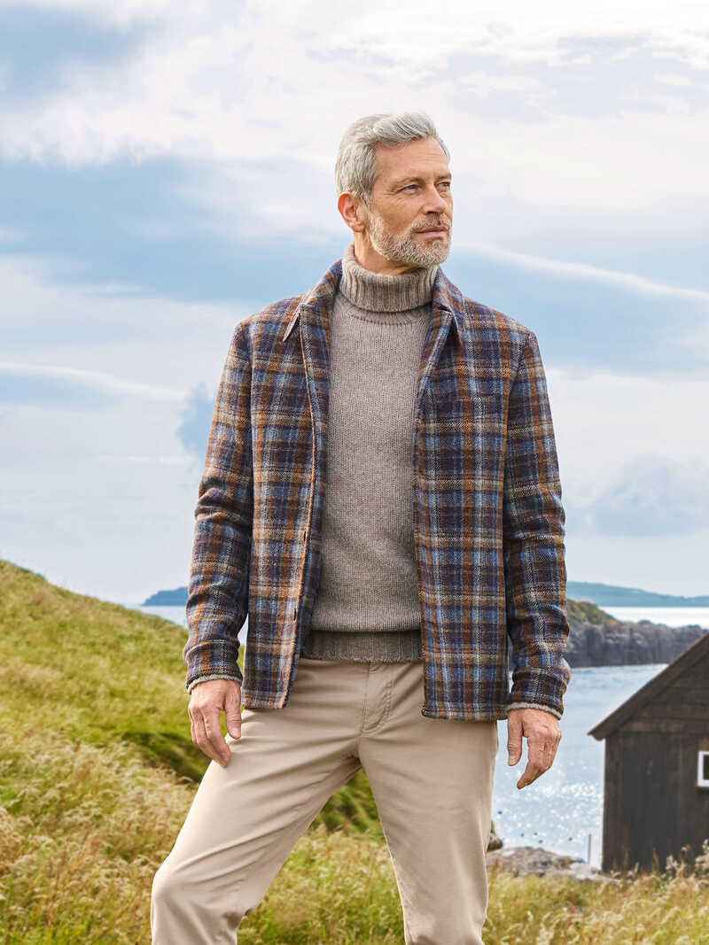 Alternatives Bild 1 zu Sakkojacke mit Hemdkragen