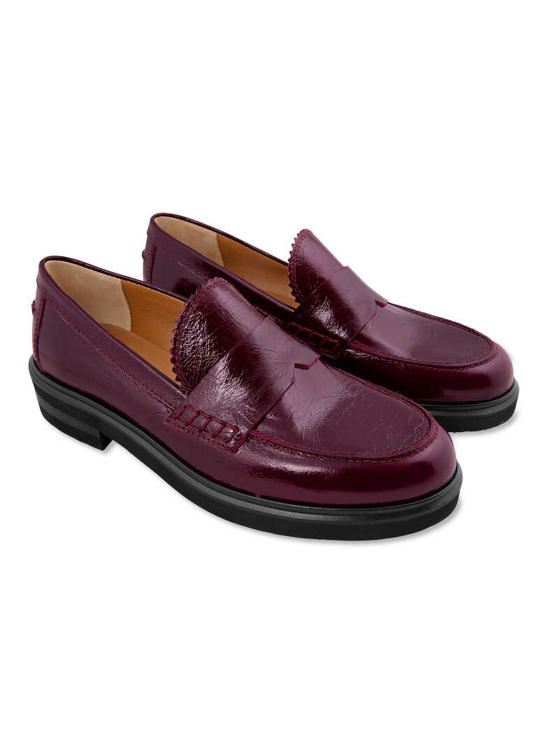 Produktbild zu Leder-Loafer aus Lackleder