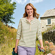 Alernatives Thumbnail 2 zu R�schenshirt mit Streifen