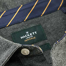 Alernatives Thumbnail 2 zu Graues Langarm-Poloshirt mit Wappen