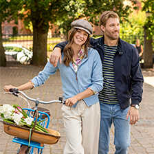 Alernatives Thumbnail 3 zu Feinstrick-Hoodie