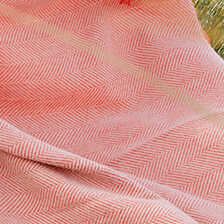 Alernatives Thumbnail 2 zu Rosa Schurwoll-Decke mit Fransen