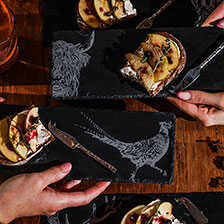 Alernatives Thumbnail 4 zu 4 Serviertabletts aus Schiefer mit Edelstahl-Ksemessern