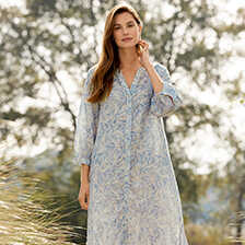 Alernatives Thumbnail 2 zu Sommer-Kleid mit Bltterprint und Knopfleiste