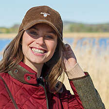 Alernatives Thumbnail 3 zu Roter Steppmantel mit Harris Tweed