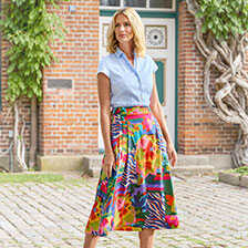 Alernatives Thumbnail 2 zu Faltenrock mit Blumen-Print